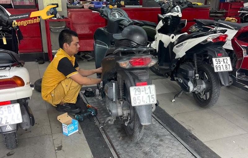 Dịch vụ cứu hộ xe máy tại 24/7